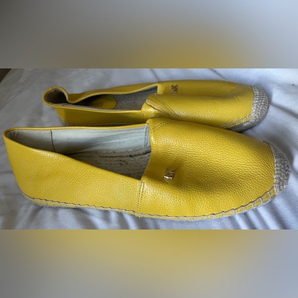 Michael Kors NWOT "Kendrick" Slip-On
Espadrilles. - Picture 4 of 5